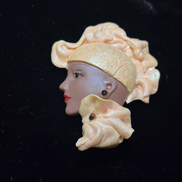 Vintage Head Brooch/Pin/Pendant - Picture 8 of 17